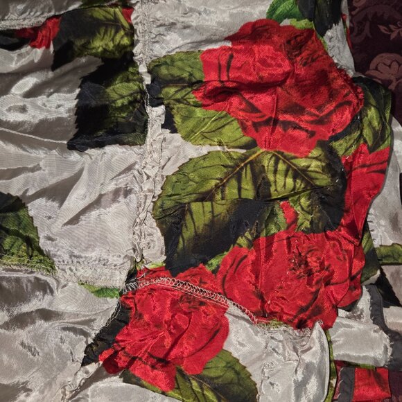 Magnolia Pearl Red Floral Tiered Skirt - Picture 6 of 6